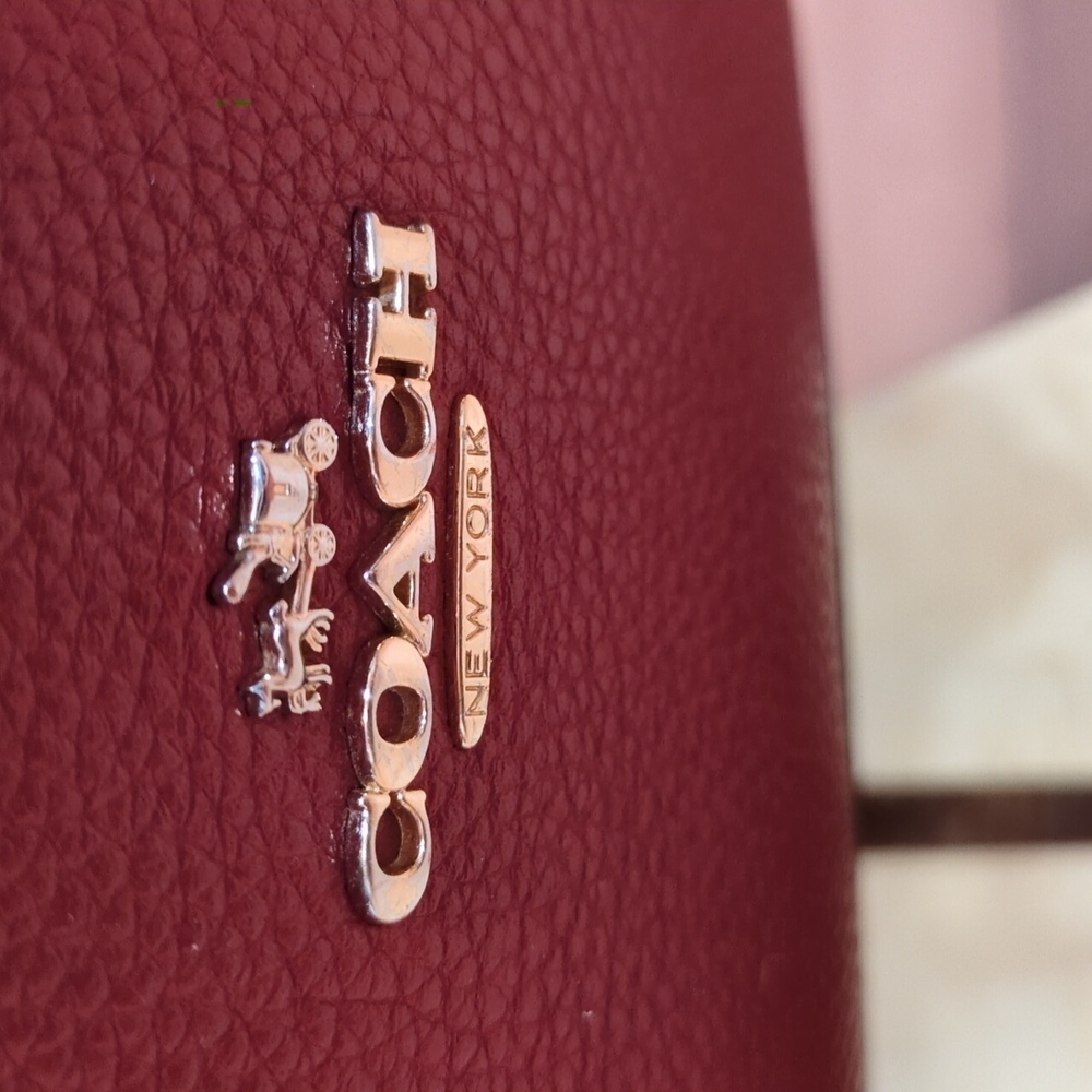 Coach GUC Red Burgundy Leather Hobo Shoulder Or Crossbody Bag Purse - Picture 3 of 16